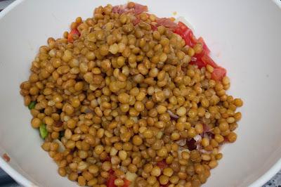 Ensalada de lentejas con pimiento y manzana