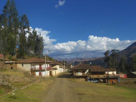 MALLAS: DONDE EL CIELO Y LA TIERRA SE ENCUENTRAN