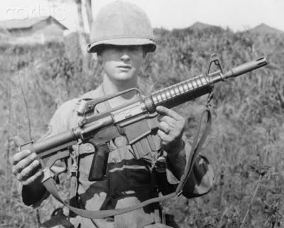 Mattel y la Guerra de Vietnam: La leyenda de los M-16 de juguete