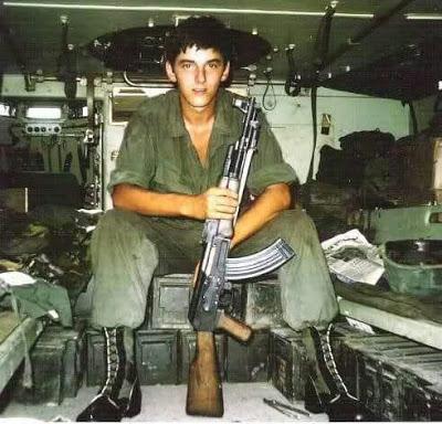 Mattel y la Guerra de Vietnam: La leyenda de los M-16 de juguete