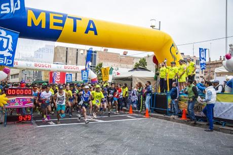 Más de 4 mil atletas en el XXXVI Medio Maratón Atlético Universitario 2017