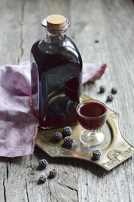 Licor de moras casero