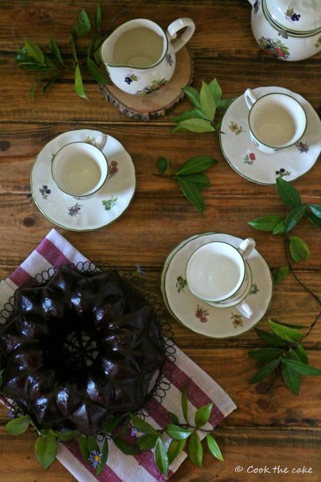 avocado-and-zucchini-bundt-cake, bizcocho-de-calabacín-y-aguacate