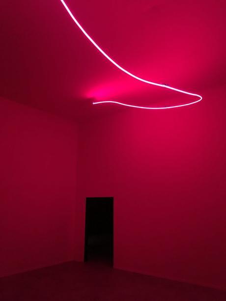 Hangar Bicocca recrea los ambientes espaciales de Lucio Fontana