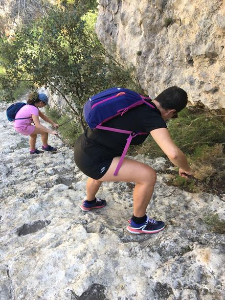 senderismo, haz deporte, trekking, salida en familia, salida al campo, Els canalons, racó de sant bonaventrua, alcoy, salt, via verde, puente de las 7 lunas, barrio de batoy, casas del salt, río polop, paso de la muerte, 