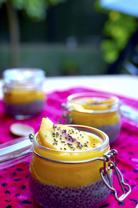 Pudding de Chía y puré de melocotón.