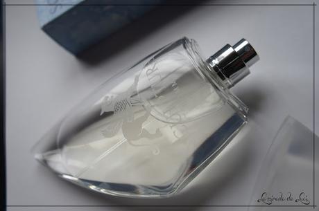 SEPTIEMBRE HUELE A...NIKOS, Sculpture pour Homme