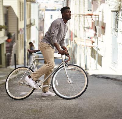 Smart 360 Flex, Dockers, Alpha Smart 360 Flex Slim Tapered, Alpha Smart 360 Flex Jogger, bikers, casual, smart-casual, menswear, blog moda masculina, moda hombre, moda masculina, bicilcetas, retrobici, 