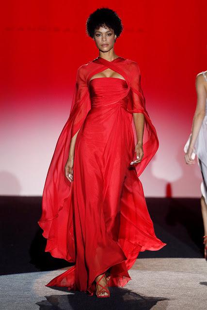 Hannibal Laguna nos vuelve a conquistar con su colección de vestidos de fiesta 2018 