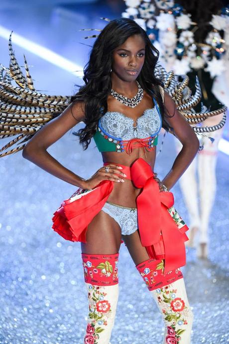 ¿Quieres saber la edad y altura de las modelos Victoria Secret´s 2017?