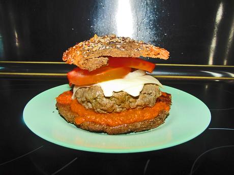 Hamburguesa de Ternera con Bollo de patata tostado