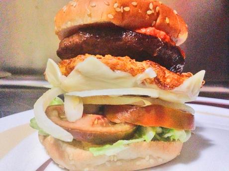 Hamburguesa de Ternera Marinada con Salsa Barbacoa