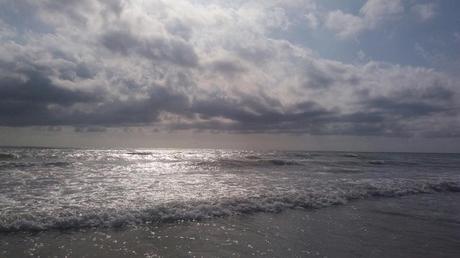 La imagen puede contener: océano, nubes, cielo, exterior, agua y naturaleza