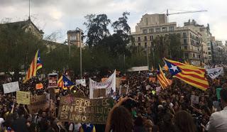 Esta España nuestra: Los independentistas catalanes, aceite de ricino para todos.- ¿Dónde quedaron el “seny” y la democracia auténtica?