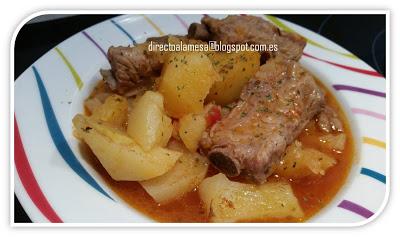 Patatas guisadas con costillas