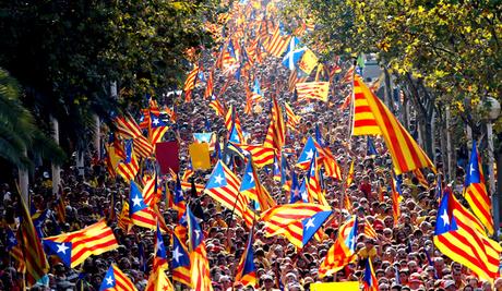 Enfrentamientos en Cataluña en referéndum soberanista.