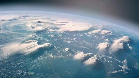 Nuevos descubrimientos sitúan la vida hace casi 4 mil millones años