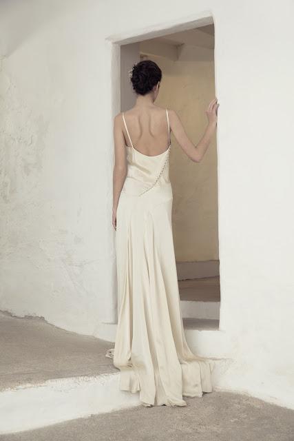 La novia 2018 de Cortana es una mujer hedonista y de espíritu libre sin dejar de ser mediterránea y bohemia