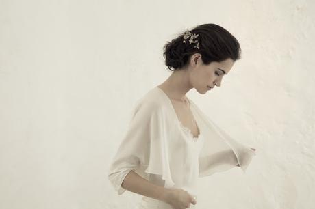 La novia 2018 de Cortana es una mujer hedonista y de espíritu libre sin dejar de ser mediterránea y bohemia