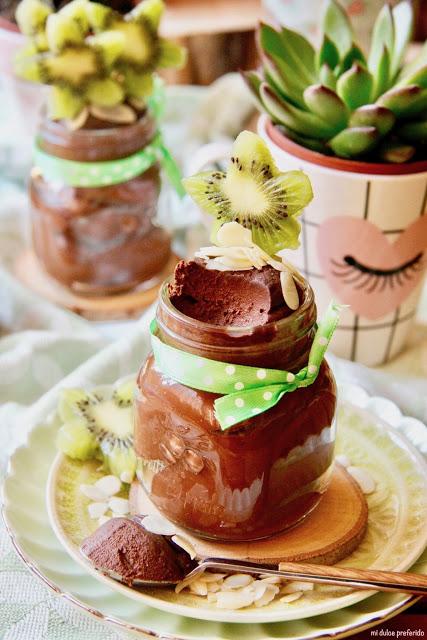 avocado-and-chocolate-mousse, mousse-de-chocolate-y-aguacate