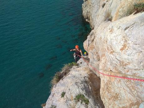 Via Chani a la Falconera (130mt, V )Garraf