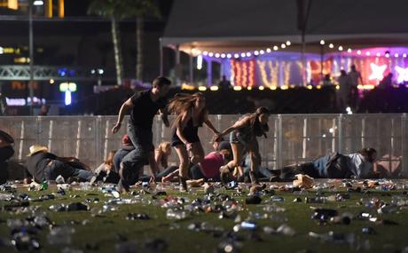 FOTOGALERÍA: Tiroteo en Las Vegas, casi 15 minutos de terror absoluto