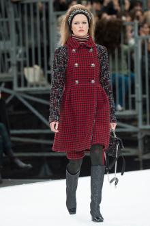 CHANEL SEMANA DE LA MODA OTOÑO-INVIERNO 2017-2018 A PARIS CHANEL SEMANA DE LA MODA OTOÑO-INVIERNO 2017-2018 A PARIS