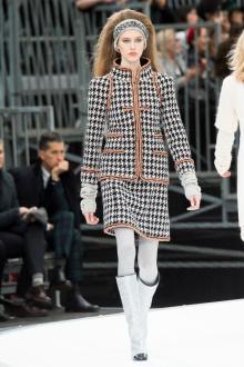 CHANEL SEMANA DE LA MODA OTOÑO-INVIERNO 2017-2018 A PARIS CHANEL SEMANA DE LA MODA OTOÑO-INVIERNO 2017-2018 A PARIS