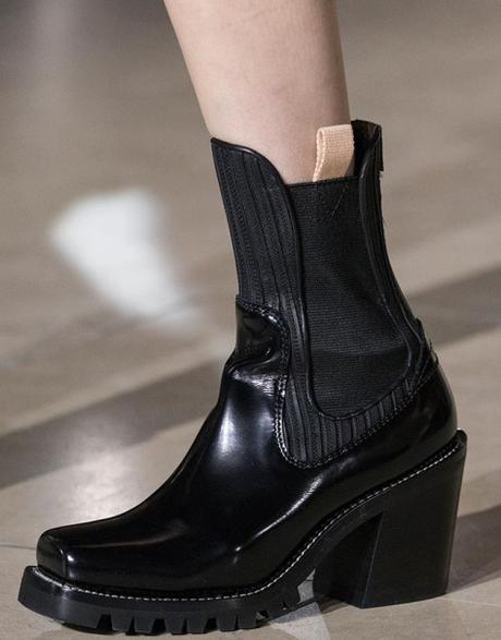 BOLSOS BOTAS Y CINTURONES DE CUERO MODA OTOÑO-INVIERNO 2017-2018 DE LOUIS VUITTON