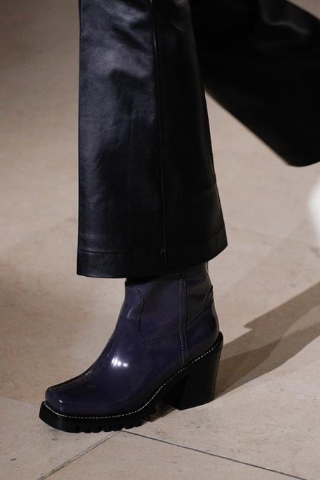 BOLSOS BOTAS Y CINTURONES DE CUERO MODA OTOÑO-INVIERNO 2017-2018 DE LOUIS VUITTON