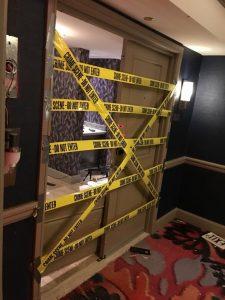 La Policía investiga una enigmática nota encontrada en la habitación del tirador de Las Vegas