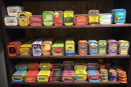 Fromagerie Can Luc una quesería a la francesa en el barrio de Gràcia formagerie can luc latas conservas