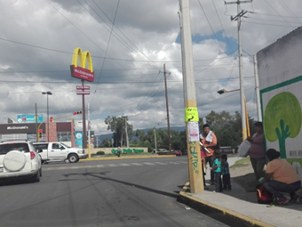 AUMENTA PASO DE MIGRANTES CENTROAMERICANOS EN CALLES DE TEXCOCO