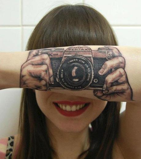 14 Tatuajes creativos y graciosos que no creeras que existan