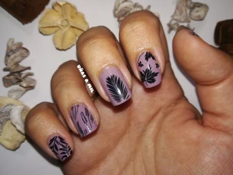 Diseño de uñas con hojas de otoño