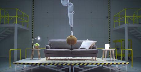 “Cuando compres un sofá, no lo hagas con los ojos, hazlo con el culo”, la divertida campaña de IKEA