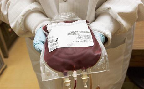 Tribunal ordena transferir sangre a bebé hija Testigos de Jehová.