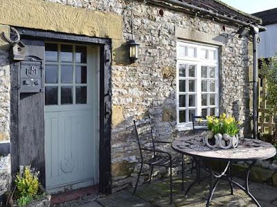 Accesos en Estilo Rustico