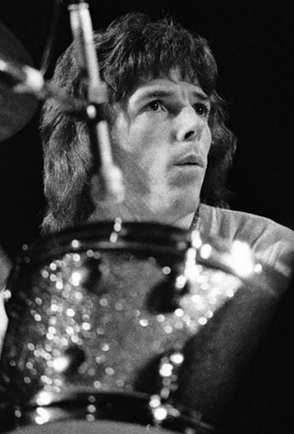 Efemérides del Rock y Heavy Metal: Qué pasó un 04 de Octubre Efemérides del Rock y Heavy Metal: Qué pasó un 04 de Octubre