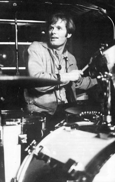 Efemérides del Rock y Heavy Metal: Qué pasó un 01 de Octubre