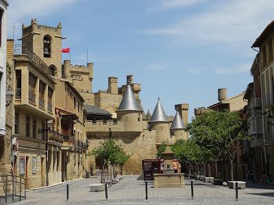 Castillo de Olite, Navarra. Perfectamente integrado en la ciudad