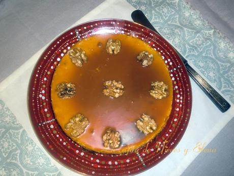 Tarta de queso, calabaza y nueces con salsa toffee