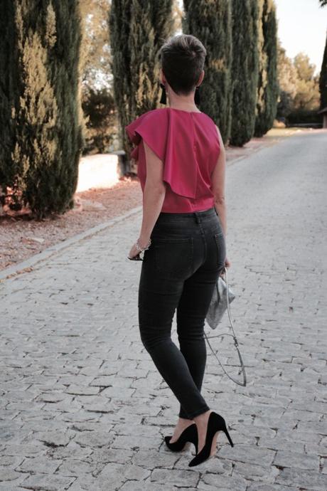 volantes-borlas-jeans-moto-stilettos-fucsia-hairstyle