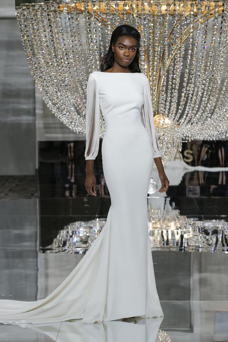 Pronovias presenta las propuestas de Atelier 2018 en la Bridal Week de Nueva York pronovias relato