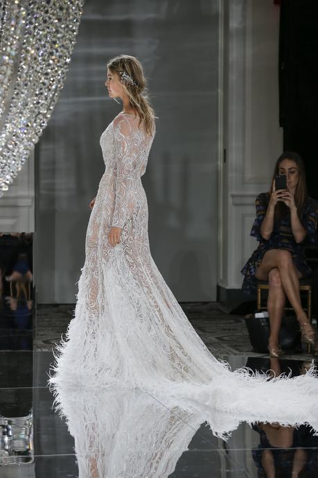 Pronovias presenta las propuestas de Atelier 2018 en la Bridal Week de Nueva York New York BRIDAL FASHION WEEK OCT2017
