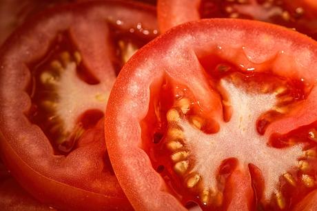 Beneficios del tomate y cómo quemar grasa con la sopa de ... Tomate