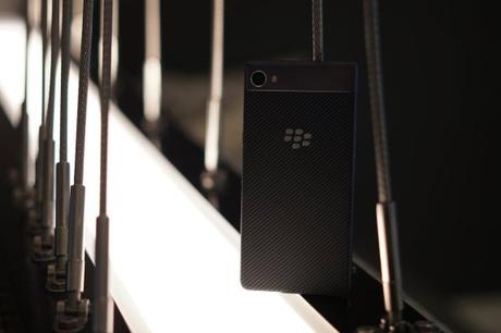 BlackBerry Motion es oficial, sin keyboa físico