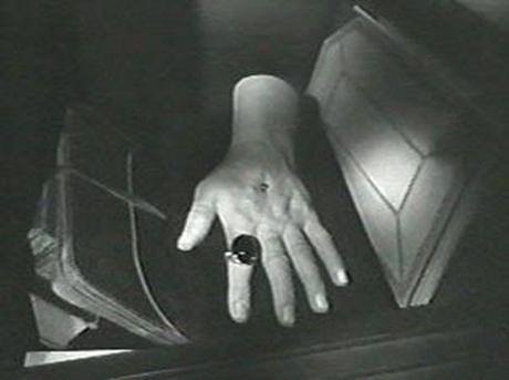 La bestia con cinco dedos / The beast with five fingers (1946) La bestia con cinco dedos / The beast with five fingers (1946)