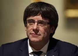 Puigdemont no declara independencia y pide negociar