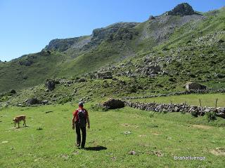 Tuiza Riba-Alto los Camisos-Meicín-Cerreo-Las Rubias-Axeite